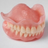 Инфекции и проблемы с зубными протезами